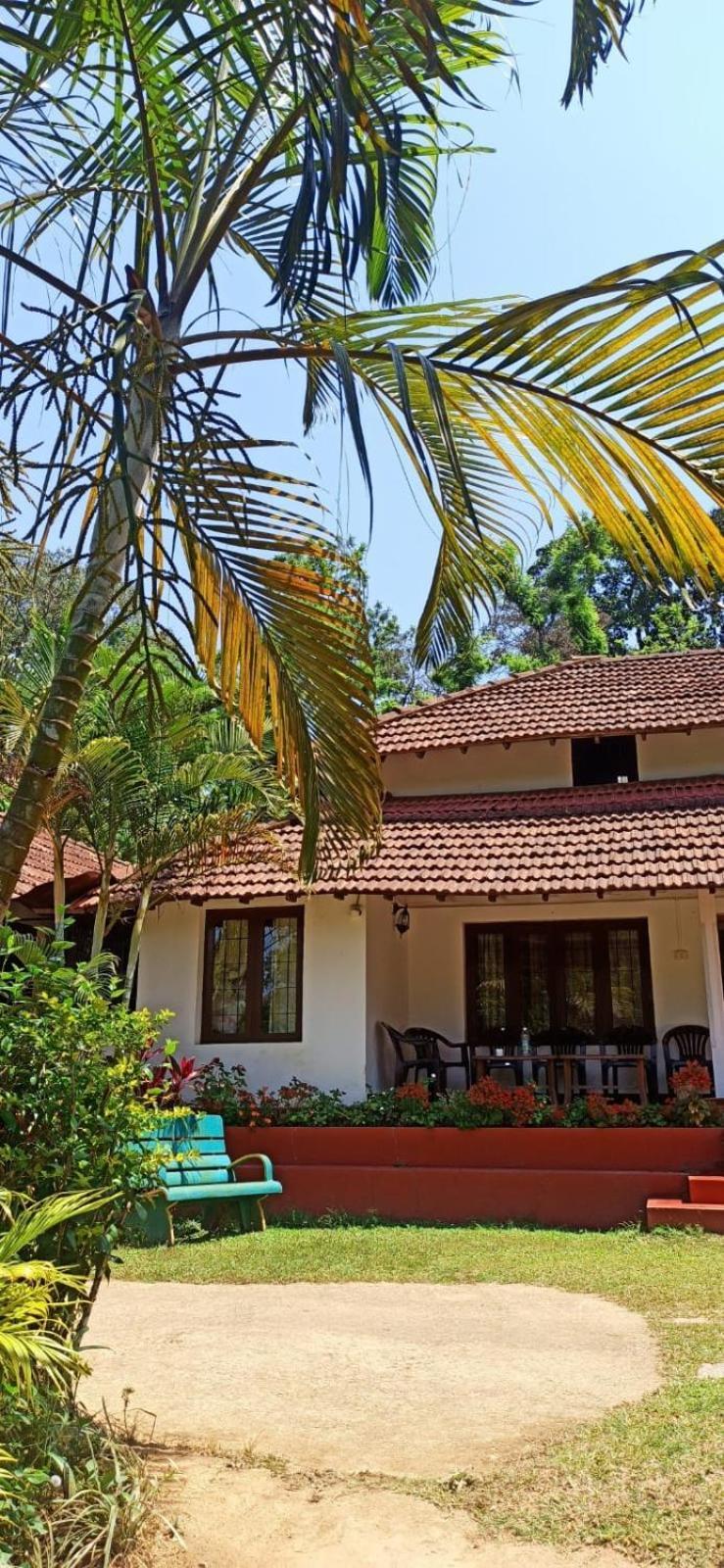 Emerald Castle Villa Мадикери Экстерьер фото